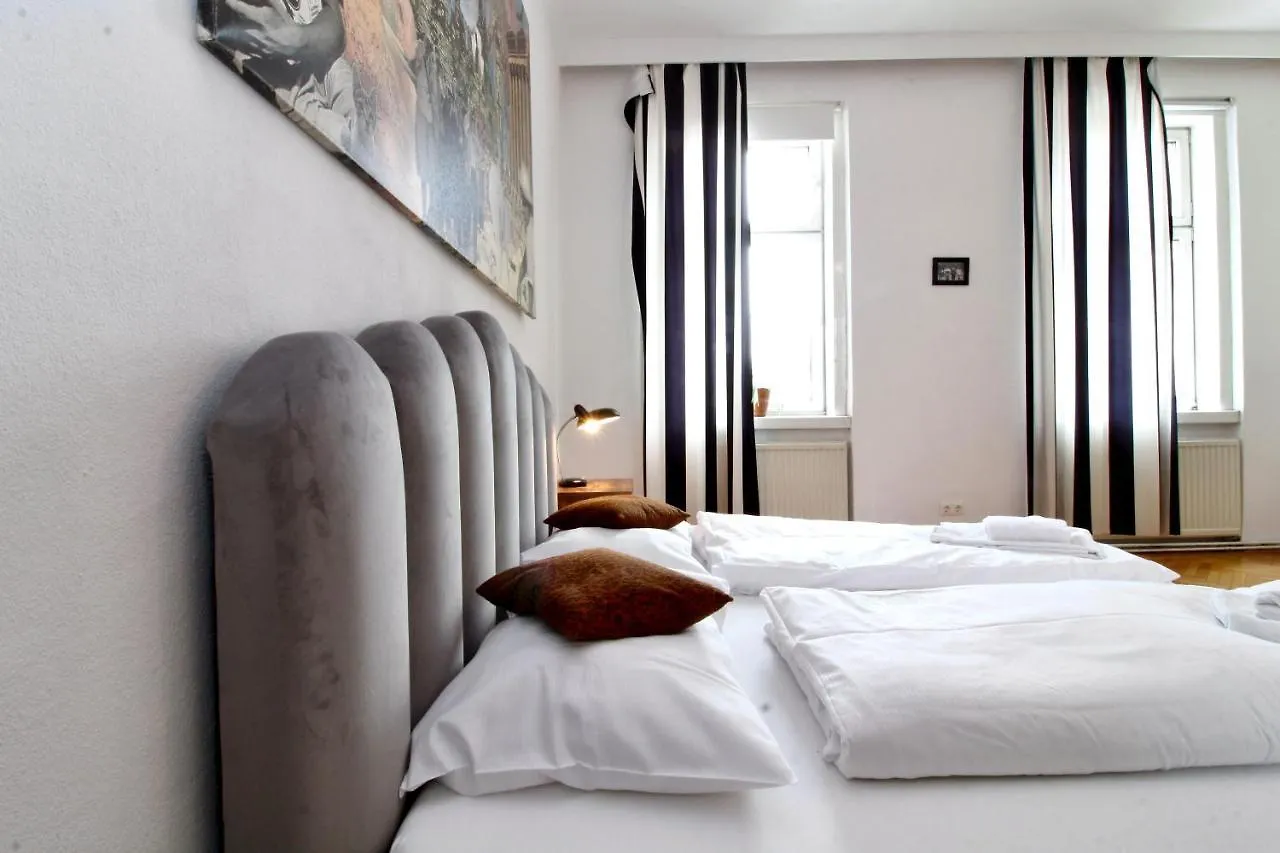 Bright Elegant Flat In Center Apartment Vienna 0*,  Austria