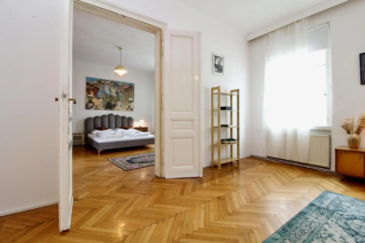 Bright Elegant Flat In Center Apartment Vienna Austria